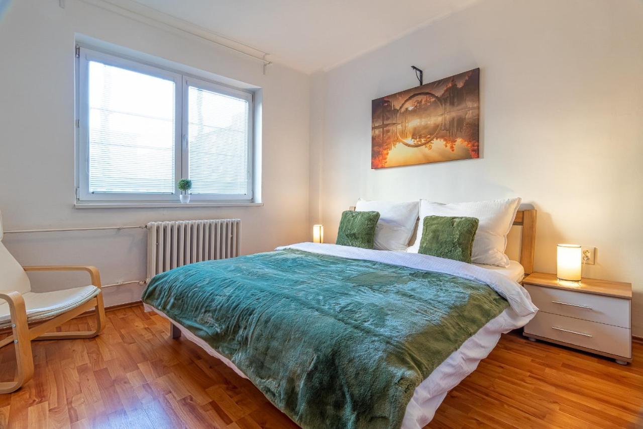 Cosy Flat Close To Central Bratislava Ngoại thất bức ảnh