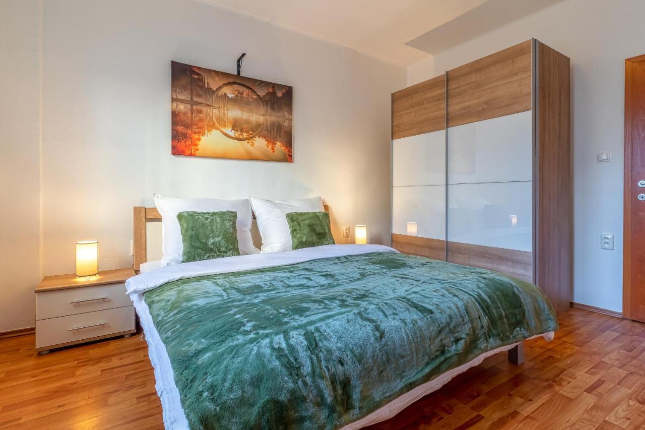 Cosy Flat Close To Central Bratislava Ngoại thất bức ảnh